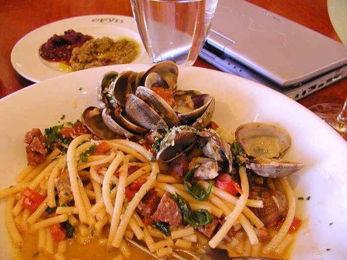 Oyster Mushroom Spaghetti With Basil And Tomato Sauce Oyster Mushroom Spaghetti With Basil And Tomato Sauce