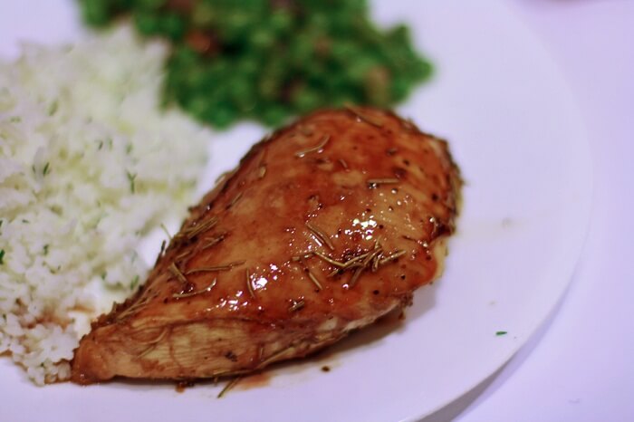 Chicken Glazed With Pomegranate And Topped With Blackberries Chicken Glazed With Pomegranate And Topped With Blackberries