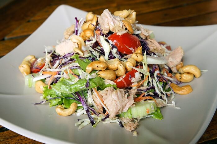 Chicken And Cashew Crunchy Salad Mix