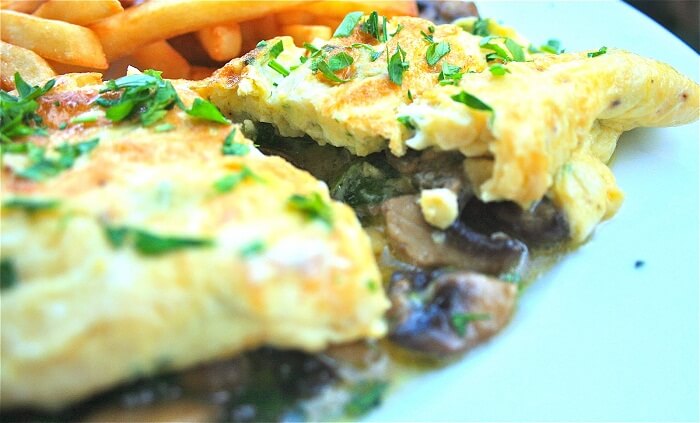 Herbed Chicken Omelet Herbed Chicken Omelet