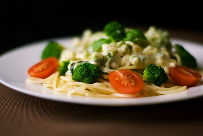 Spaghetti Pasta With Cherry Tomatoes And Broccoli Spaghetti Pasta With Cherry Tomatoes And Broccoli