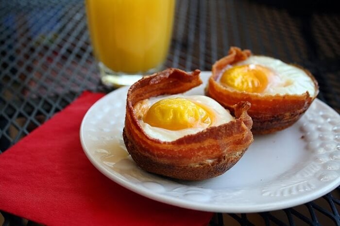 Egg, Bacon, and Toast Cups