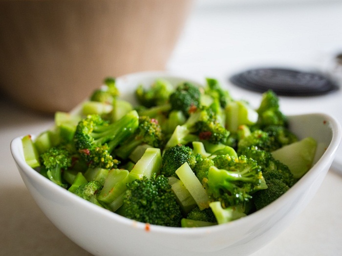 Sweet And Sour Broccoli Salad