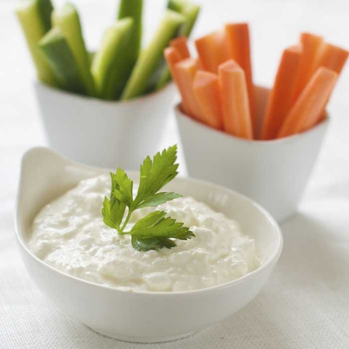vegetables with dip