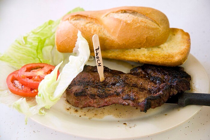 Beef Steak With Creamy Ranch Sauce