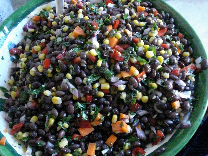 Spinach And Black Bean Salad