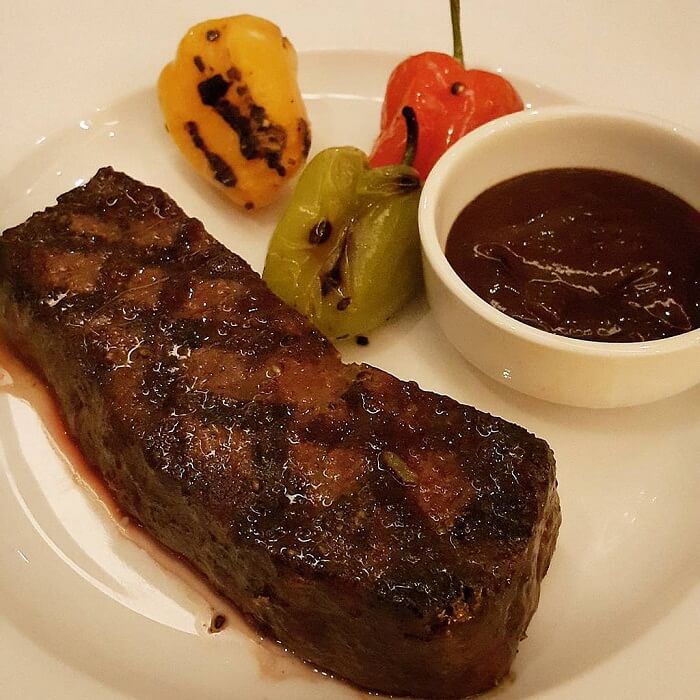 Beef Tenderloin Steak With Balsamic Tomatoes