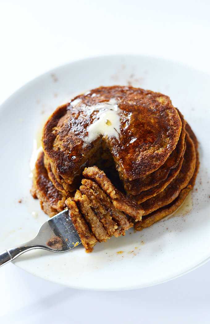Vegan Pumpkin Spice Pancakes