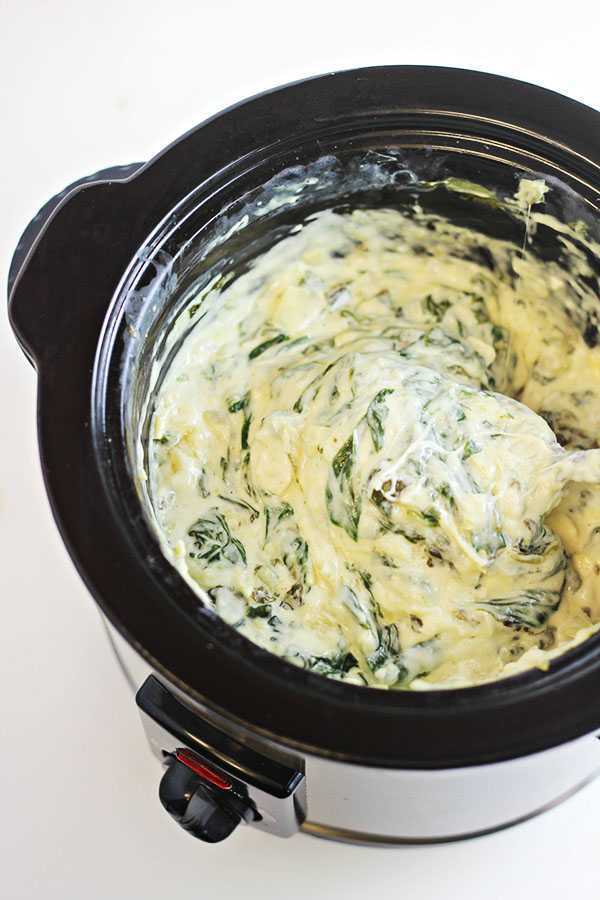 Slow Cooker Spinach and Artichoke Dip Slow Cooker Spinach and Artichoke Dip