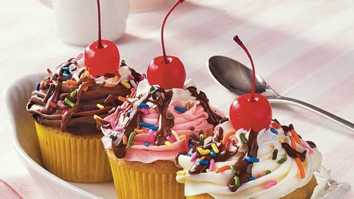 Banana Split Cupcakes