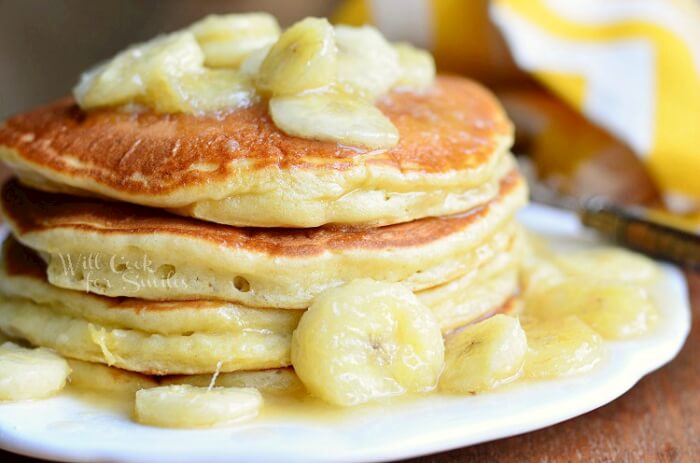 Bananas-Foster-Pancakes-2-from-willcookforsmiles.com-pancakes-bananasfoster