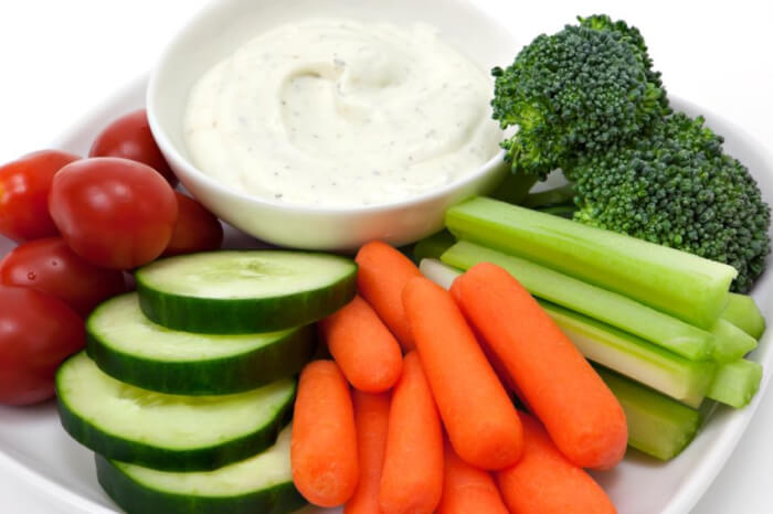 Ranch Dip & Veggies Quick-and-Easy-Ranch-Dip