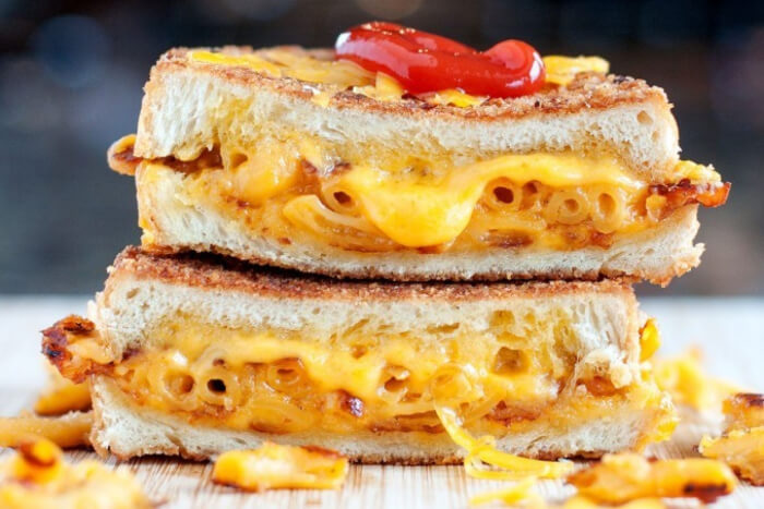 Mac and Cheese Sandwich