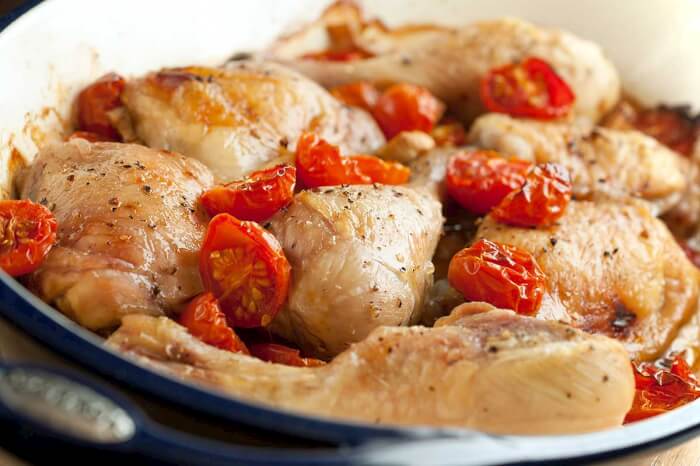 baked-chicken-with-garlic-and-cherry-tomatoes