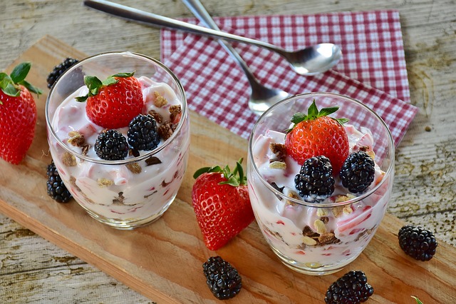 Low-Fat and Non-Fat Yogurt Low-Fat and Non-Fat Yogurt